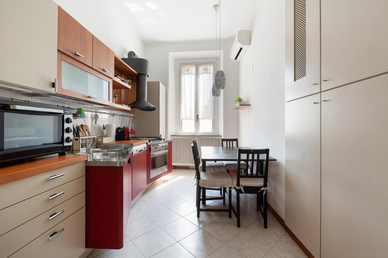 Roomy Apartment X5 - 850 M Far From Famagosta Mm2 Milan Exterior photo